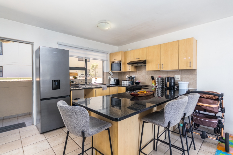 2 Bedroom Property for Sale in Zonnebloem Western Cape